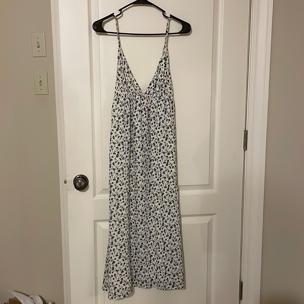 Reformation Blue & White Floral Print Maxi Dress 🌟 RARE! 🌟 Size Medium